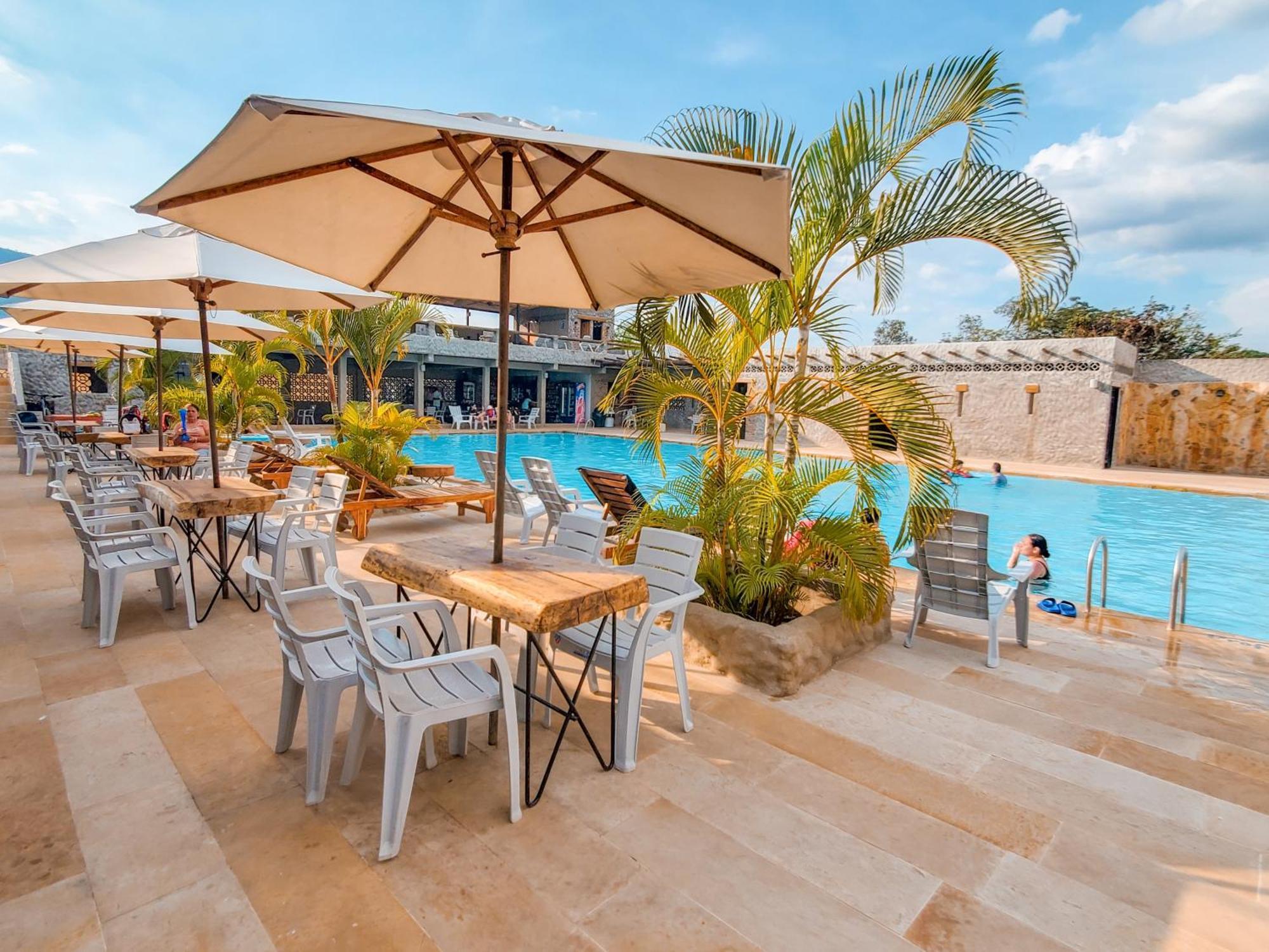 La Rosa Nautica Hostel Guaduas Kültér fotó