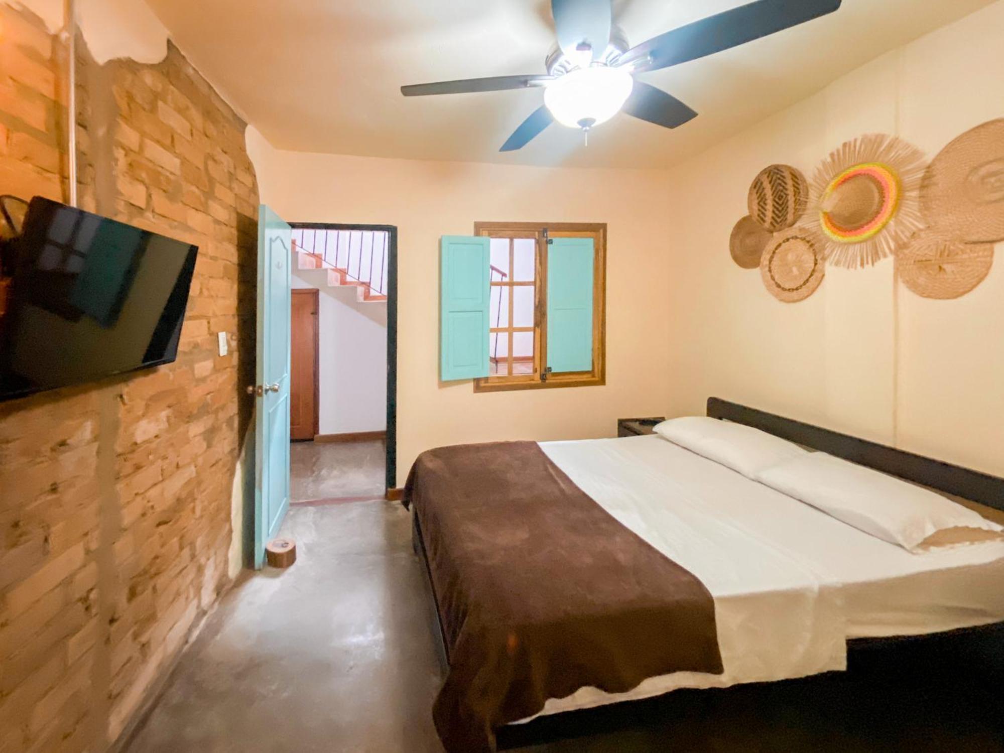 La Rosa Nautica Hostel Guaduas Kültér fotó