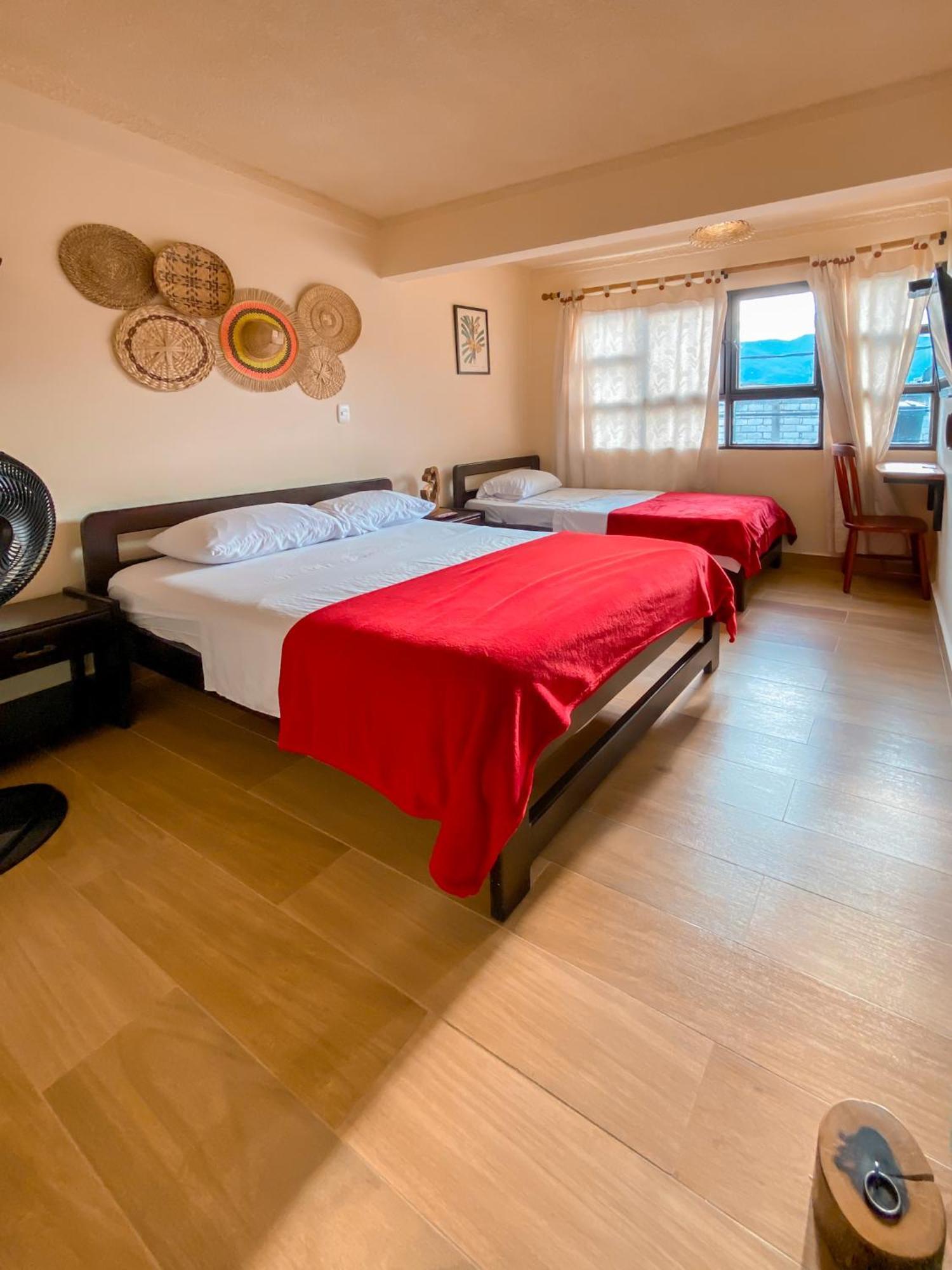 La Rosa Nautica Hostel Guaduas Szoba fotó