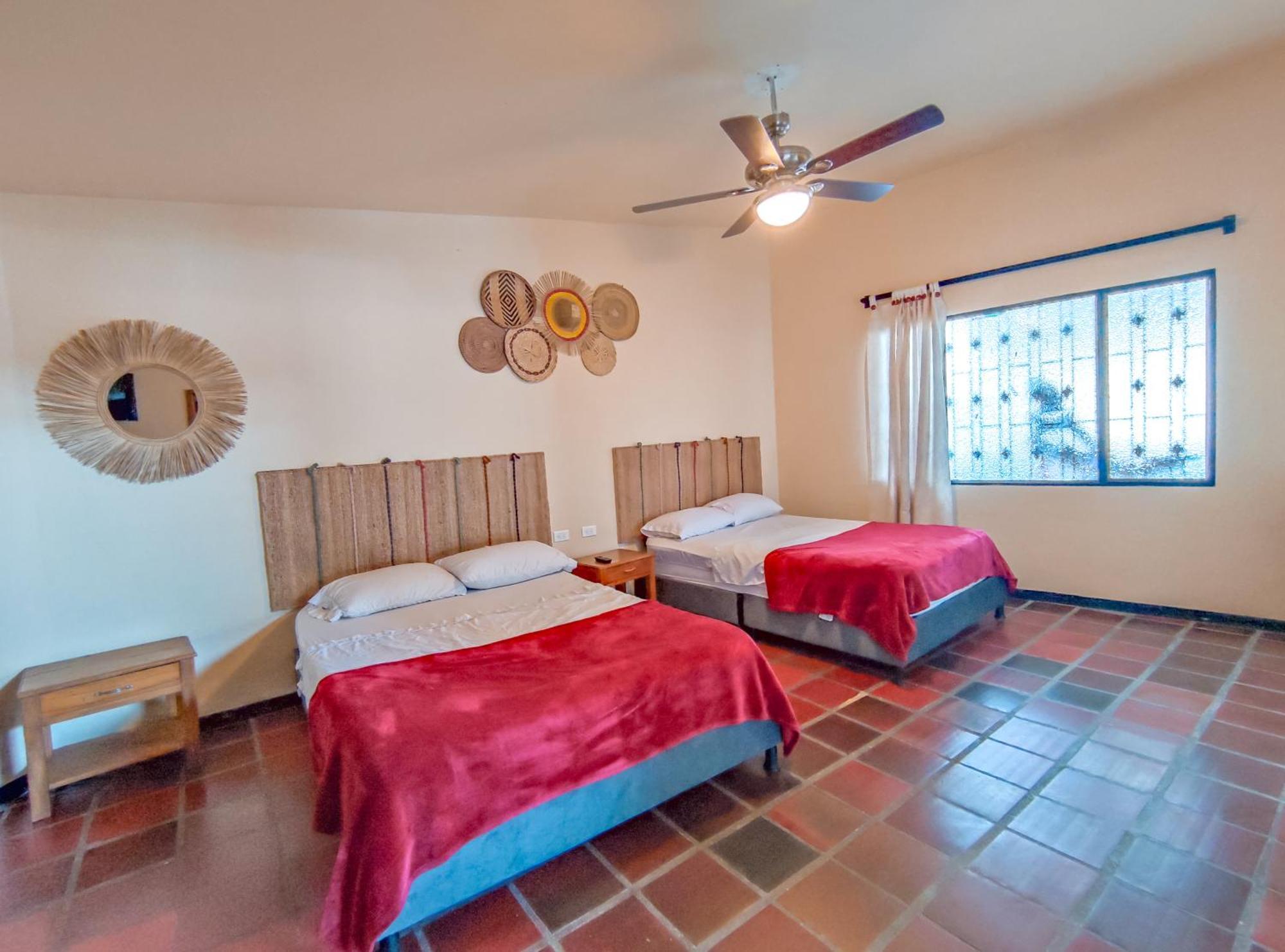 La Rosa Nautica Hostel Guaduas Kültér fotó